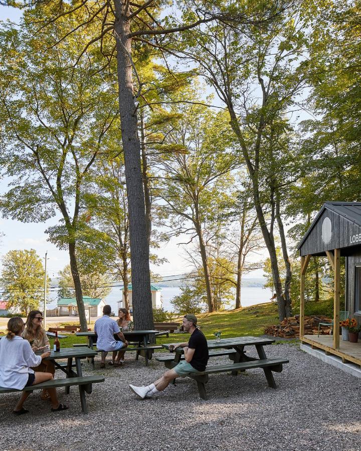 Somewhere Inn Calabogie Exteriér fotografie