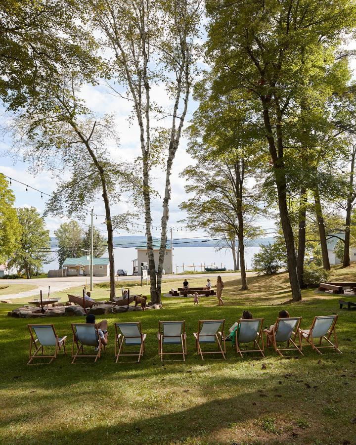 Somewhere Inn Calabogie Exteriér fotografie